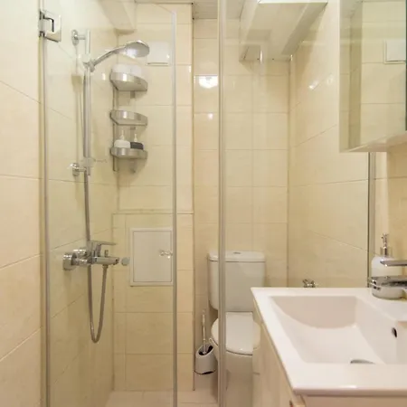 Lunapart アパート ヴァルナ